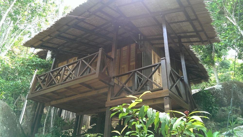 Bagus Place Retreat Kampong Mukut Exterior photo