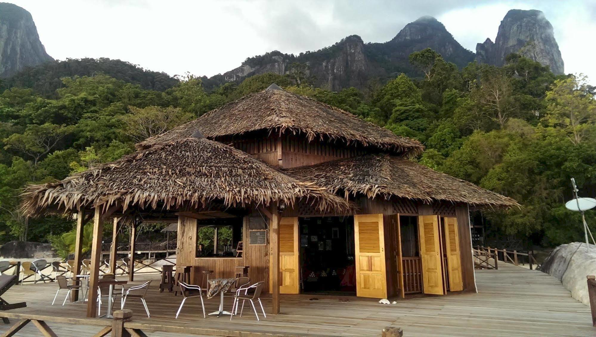 Bagus Place Retreat Kampong Mukut Exterior photo