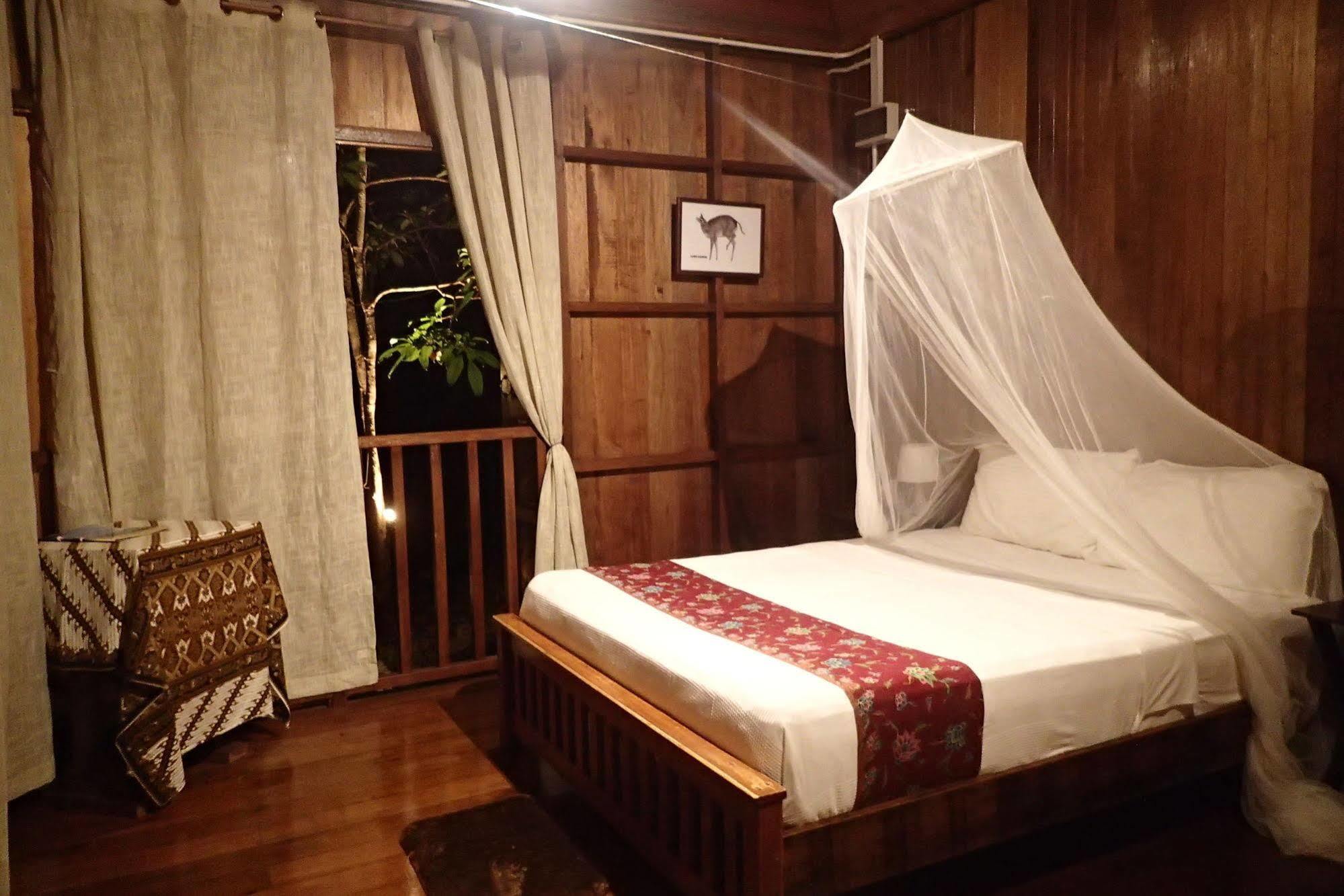 Bagus Place Retreat Kampong Mukut Exterior photo