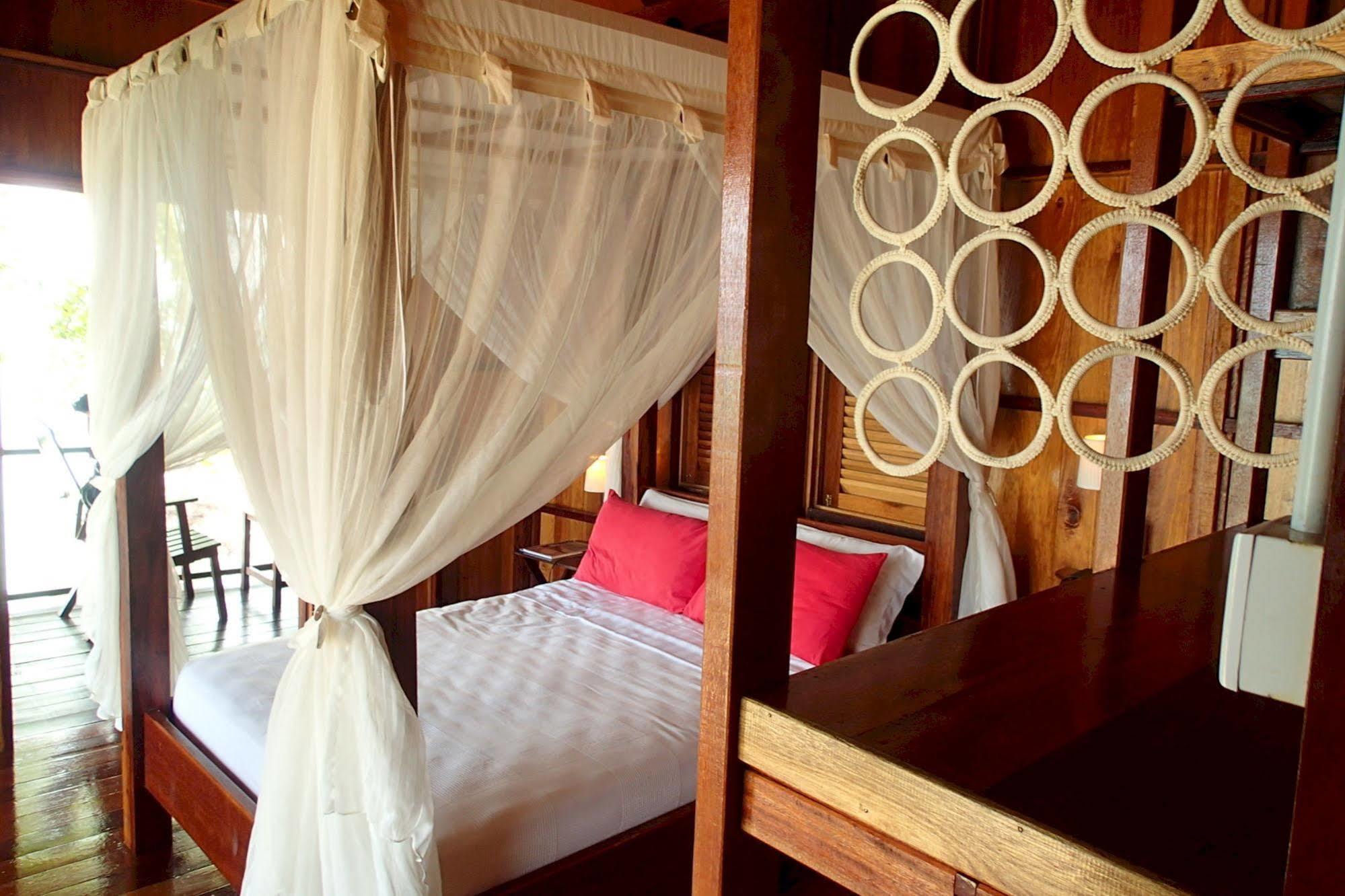 Bagus Place Retreat Kampong Mukut Exterior photo